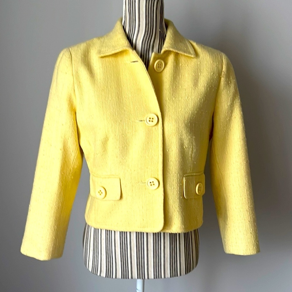 Yellow jacket